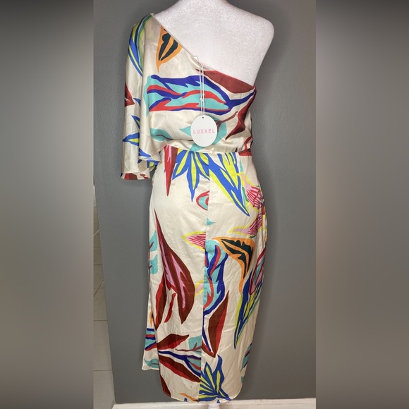 NWT! Luxxel Satin Faux Wrap Tropical Floral One Shoulder Midi Dress - Size S - Picture 3 of 7